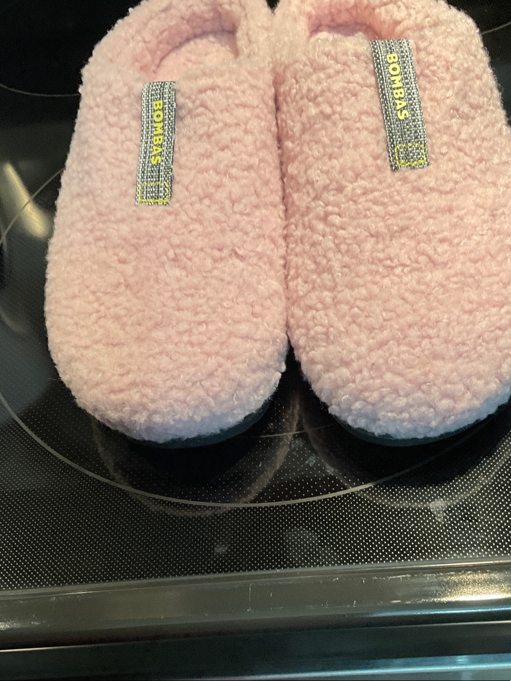 Bombas Women’s Light Pink Sherpa Slip-On Slippers Size 8 - Picture 2 of 6